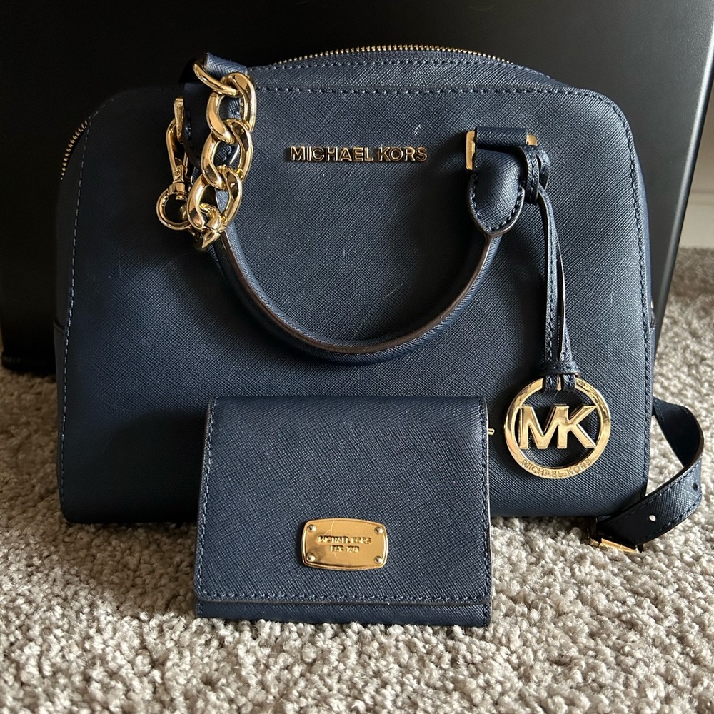 Michael Kors Purse & Matching Wallet